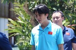 Tuấn Anh chưa thể khám chấn thương vì bệnh viện Bali quá đông