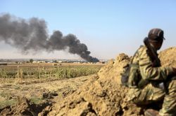 Thổ Nhĩ Kỳ chiếm thị trấn chiến lược ở biên giới Syria