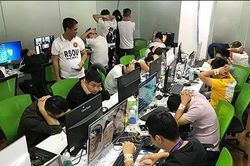 Philippines giữ hàng trăm người nước ngoài lao động không phép