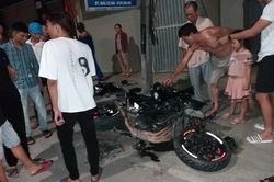 Xe máy đâm gãy cột điện trong đêm, nam thanh niên nhập viện nguy kịch