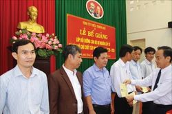 Chính trị - Xã hội Xây dựng Đảng Đào tạo cán bộ lãnh đạo, quản lý cho cách mạng công nghiệp 4.0