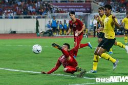 Quang Hải ghi bàn hạ Malaysia: Nhanh một bước chân, vượt một tầm tư duy