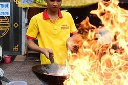 Mình ăn gì khi ăn phở giữa Sài Gòn?