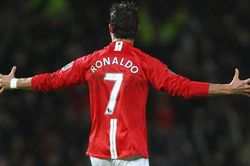 Số 7 ở Manchester United - chiếc áo bị nguyền rủa?