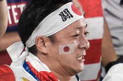 Cầu thủ Rugby Nhật Bản rơi nước mắt vì bão Hagibis