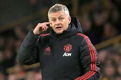 MU khủng hoảng: Solskjaer tìm cá tính Cantona