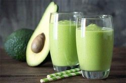 Cứ uống loại sinh tố này vào buổi sáng, mỡ tích tụ lâu ngày sẽ tự bay biến, da lại trắng hồng rạng rỡ