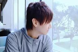 Mr. Siro vừa tung 'thính' comeback, fan đã rục rịch chuẩn bị… lau nước mắt bằng bài hát mới