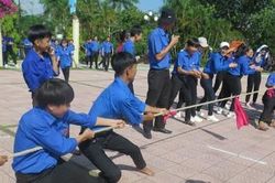 Chính trị - Xã hội Thanh niên Dâng hương tưởng niệm Đại tướng Nguyễn Chí Thanh