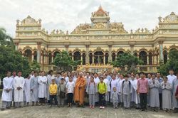 Độc đáo chùa Vĩnh Tràng