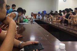 Cư dân lao đao vì chủ đầu tư 'tự tung, tự tác'?