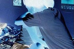 Giao cấu với trẻ em lại dọa tung ảnh nhạy cảm lên mạng