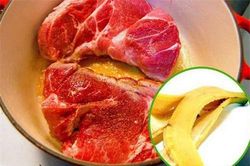Dùng vỏ chuối nướng thịt theo cách này, đảm bảo thịt không bị khô dai lại thơm ngon hơn cả ngoài hàng