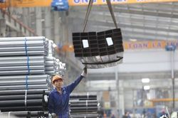 Tìm cơ hội trong biến động