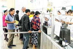 Báo động lạm chi quỹ bảo hiểm y tế