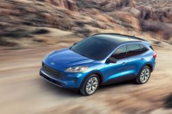 Ford Escape 2020 lộ thời gian ra mắt thị trường Việt Nam đi kèm động cơ mới?
