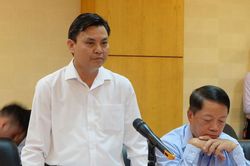 Phát hiện dầu chảy xuống kênh dẫn nước vào Nhà máy Nước sạch sông Đà