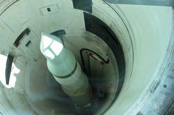 Tên lửa ICBM 7 triệu USD/quả nửa thế kỷ 'canh gác' bầu trời nước Mỹ