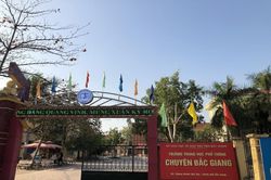 Giám đốc Sở GD&ĐT Bắc Giang lạm quyền trong thi hành công vụ?