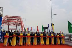 Thủ tướng Chính phủ cắt băng khánh thành cầu Hoàng Văn Thụ tại Hải Phòng