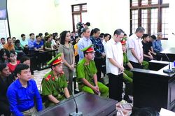 Xét xử vụ gian lận điểm thi ở Hà Giang: Lộ nhiều 'vip' nhờ nâng điểm