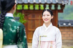 BXH diễn viên - phim Hàn tuần 2 tháng 10: Phim của Gong Hyo Jin đứng nhất, Park Ji Hoon dẫn đầu 4 tuần liền