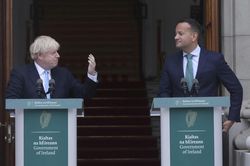 Trưởng đoàn đàm phán EU hy vọng đạt thỏa thuận Brexit trong tuần này