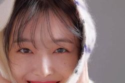 Nhan sắc tươi tắn của Sulli - mỹ nhân vừa kết thúc cuộc đời ở tuổi 25