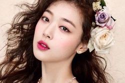 Sulli và những sao Hàn qua đời vì trầm cảm