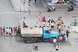 Bộ trưởng Mai Tiến Dũng: 'Hà Nội chậm công bố thông tin vụ nước sông Đà'