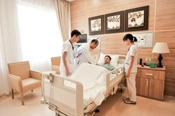 Vì sao khó hợp tác công tư về y tế?