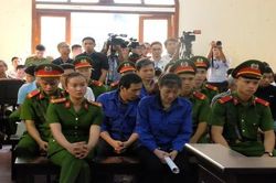 Các nhân chứng khai gì trong phần xét hỏi vụ án nâng điểm tại Sơn La?