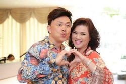 Danh hài Chí Tài kể về sự ân hận, tiếc nuối khi lấy vợ 35 năm mà không có con