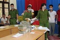 Phá thành công chuyên án ma túy, thu giữ 42 bánh heroin