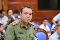 Nhiễm bẩn đầu nguồn sông Đà: Chưa xác định được loại dầu thải