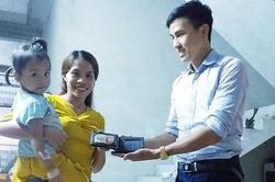 'Nhặt được của rơi trả lại người mất là việc làm rất nhỏ và bình thường'