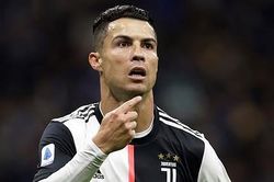 Ronaldo - Vua Midas của thế giới bóng đá