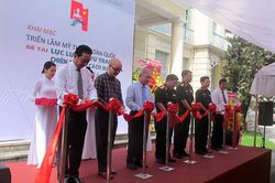 Đa dạng tác phẩm về chiến tranh và hòa bình