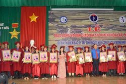 Bàn giao bác sĩ CKI về vùng khó khăn