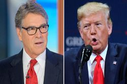 Giữa 'bão' luận tội ông Trump, Bộ trưởng Mỹ từ chức là ai?