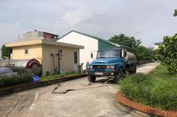 Các trường học Hà Nội gấp rút đổi nguồn nước nấu ăn bán trú
