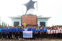Thanh niên, học sinh tìm về các Địa chỉ đỏ