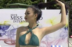Suýt giẫm đinh, Kiều Loan vẫn tự tin trình diễn bikini tại 'Hoa hậu Hòa bình Quốc tế 2019'