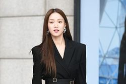 'Tiên nữ cử tạ' đọ sắc mỹ nhân nhóm TWICE