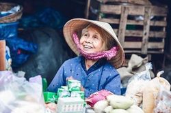 Đoạn đường dài thấm mồ hôi mẹ