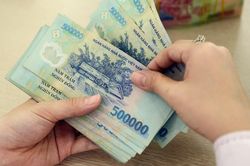 Cơ quan thẩm tra nhất trí tăng lương