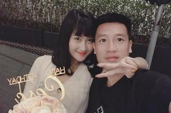 Trò cưng thầy Park gây sốt khi tặng 'mẹ vợ' hoa trong ngày 20/10