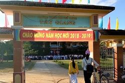 Đến từng nhà, rà từng bản đón học sinh tới trường