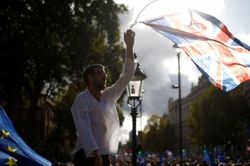 EU đang câu giờ chờ diễn biến mới từ Westminster