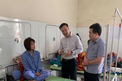 Điều tra, xử lý nghiêm 5 đối tượng hành hung nữ nhân viên xe buýt